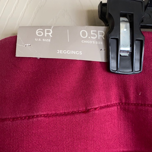 NWT Chico’s Jeggings - Picture 2 of 6